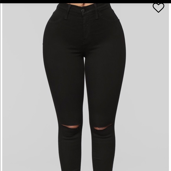 *SOLD*Fashion Nova Canopy Jeans 🖤 - Picture 1 of 3